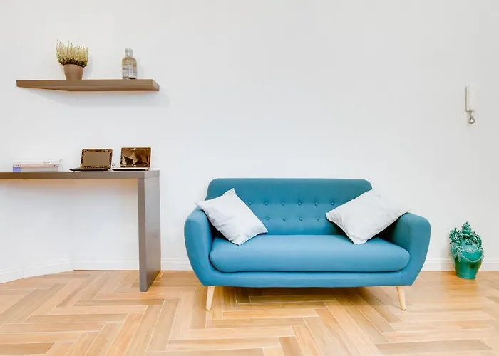 The Right Place - Guest House