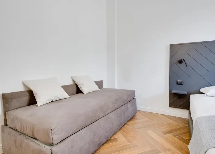 The Right Place - Guest House